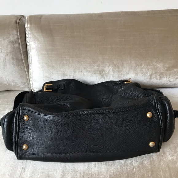 Prada tote-$1100 on another sellers closet - Picture 10 of 15